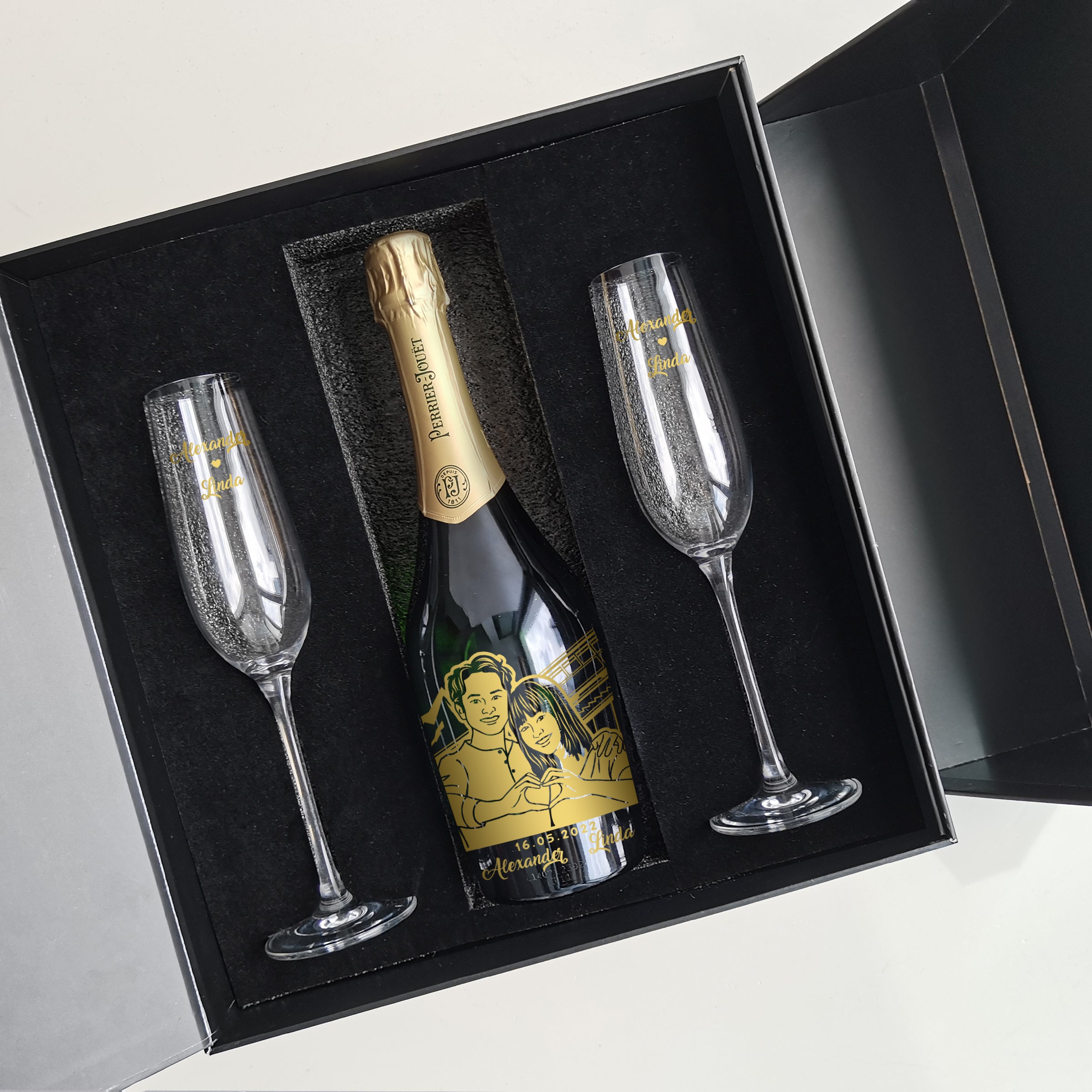 Customized Couple Realistic Portrait Perrier-Jouët Grand Brut Champagne & Champagne Glasses Set