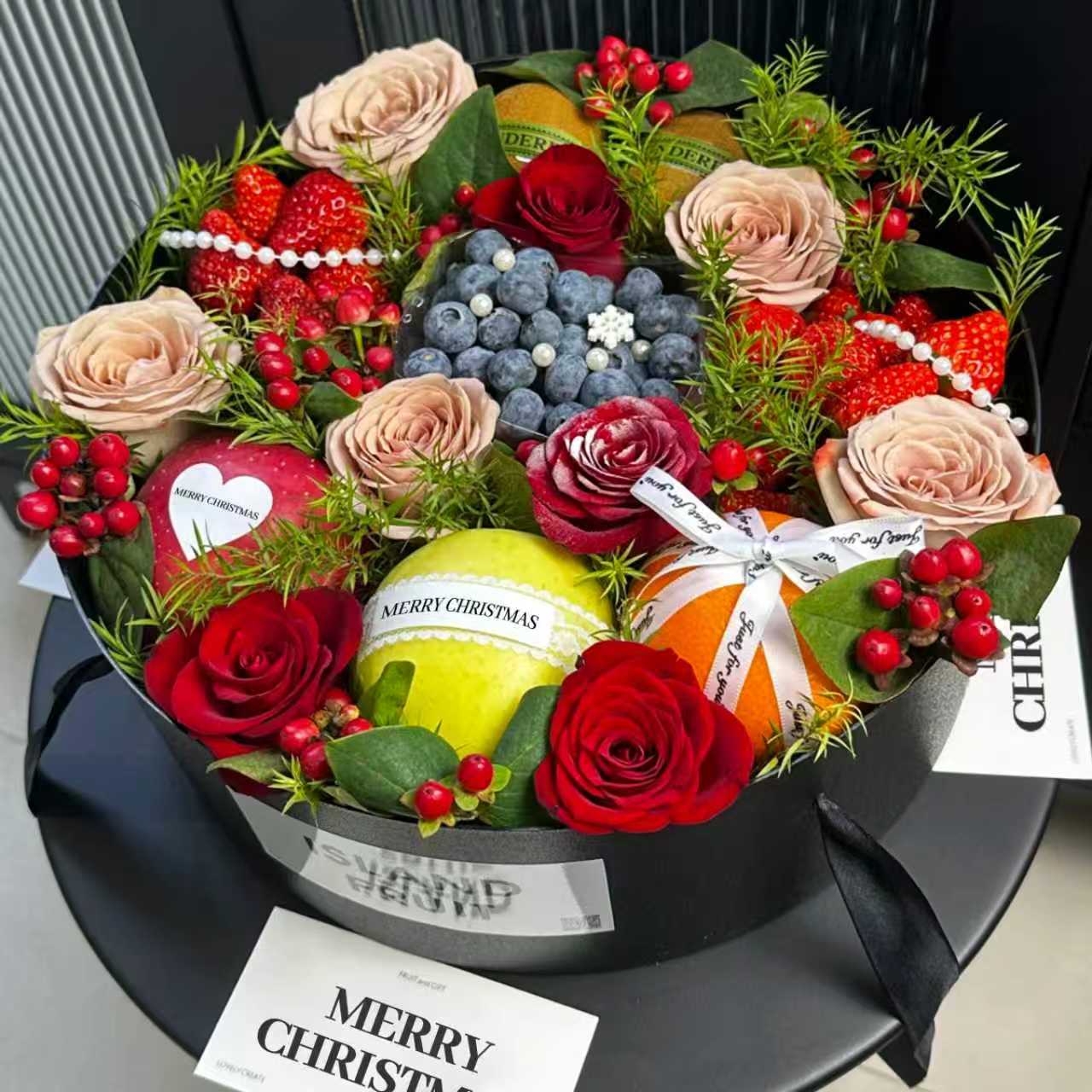 Christmas Flowers & Fruits Hamper| Christmas Hamper Christmas Gift Corporate Gift-Giving Christmas Gift Basket