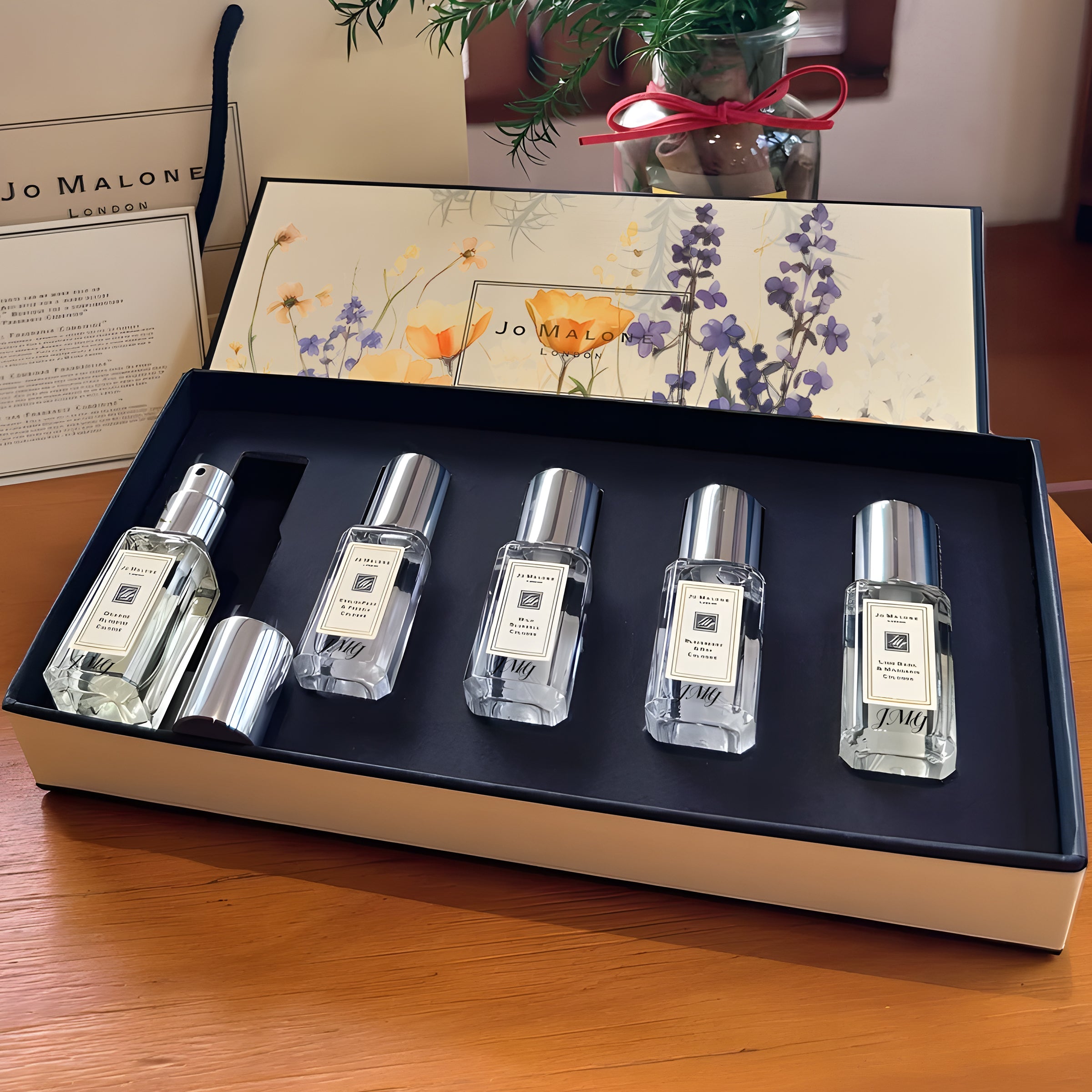 Jo Malone Mini Perfume Gift Set with Custom Box Design, Personalized Engraved Message - A Unique Romantic Birthday & Valentine's Gift for Her Featuring Portrait Customization Jo Malone Aromatherapy gift box-customized box DY01-418