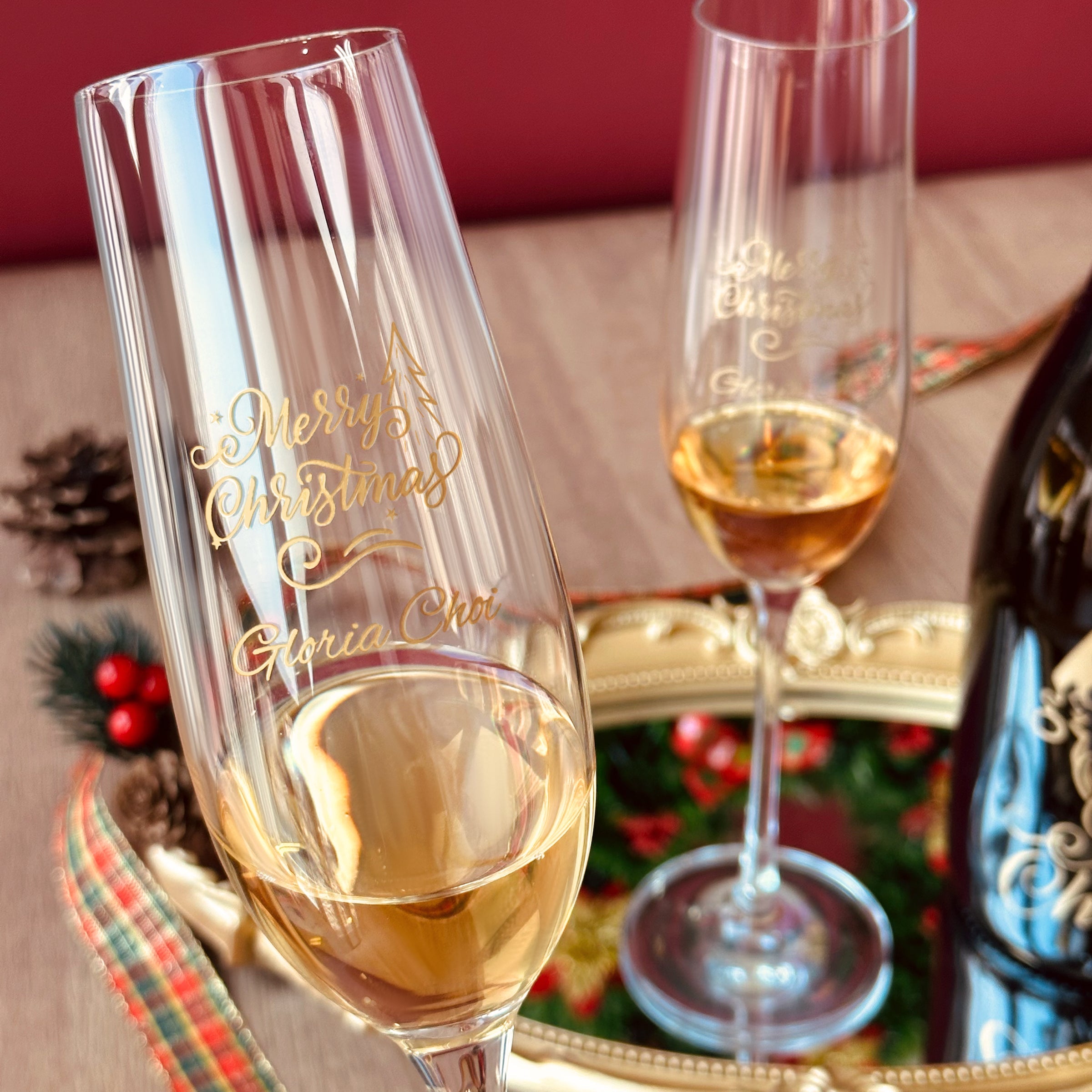 【Champagne Gift Box】2024 Christmas Champagne Gift Box Moët & Chandon Champagne with Pair of Glasses Set Custom Engraved Champagne Glasses Christmas Celebration Gift Name Custom Engraving Gift for Couples