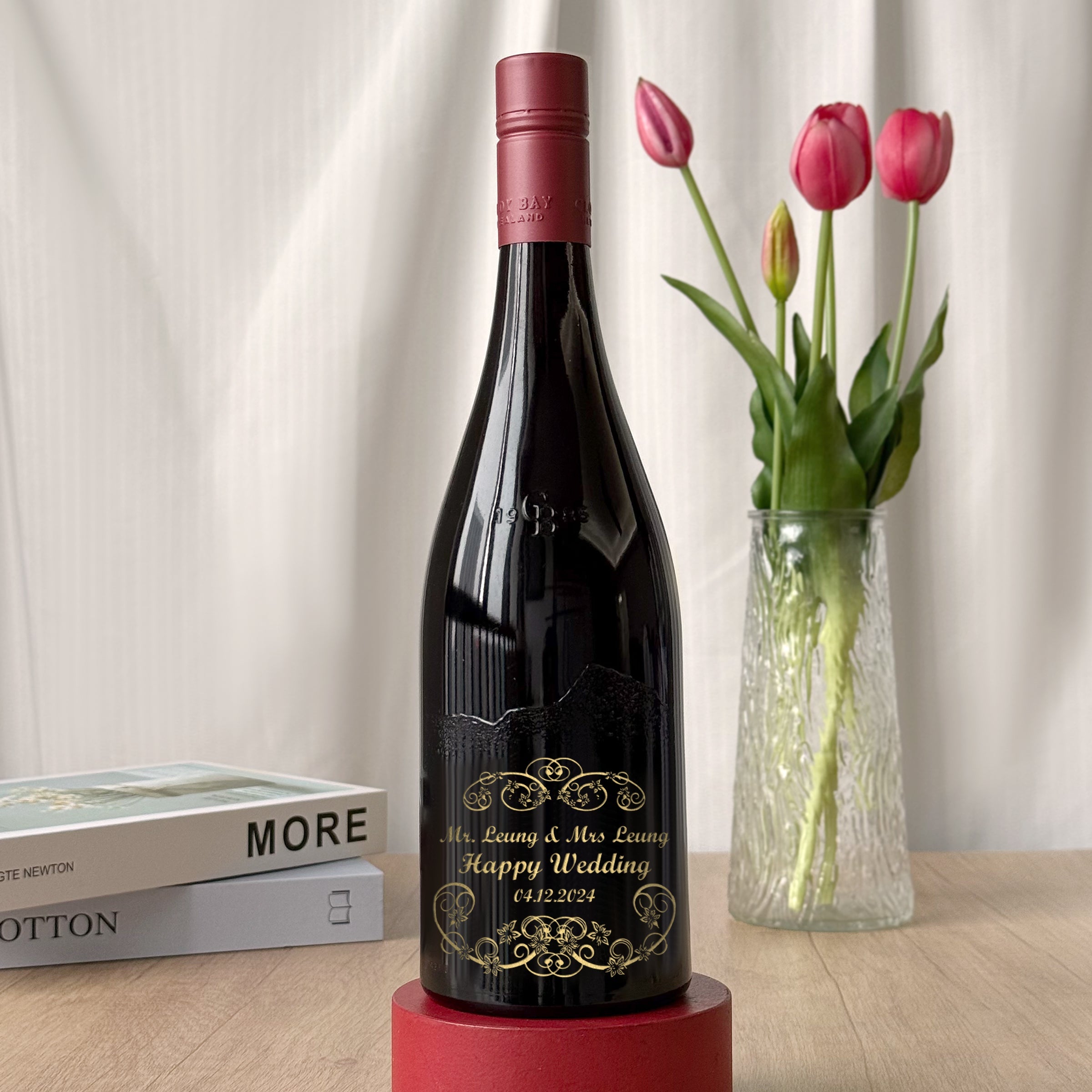 Custom Wedding Gift | Cloudy Bay Pinot Noir (with Text Engraving) Wine Gift Box | New Wedding Set | Personalized Gift Box | Wedding Keepsake Wine for Bridesmaids