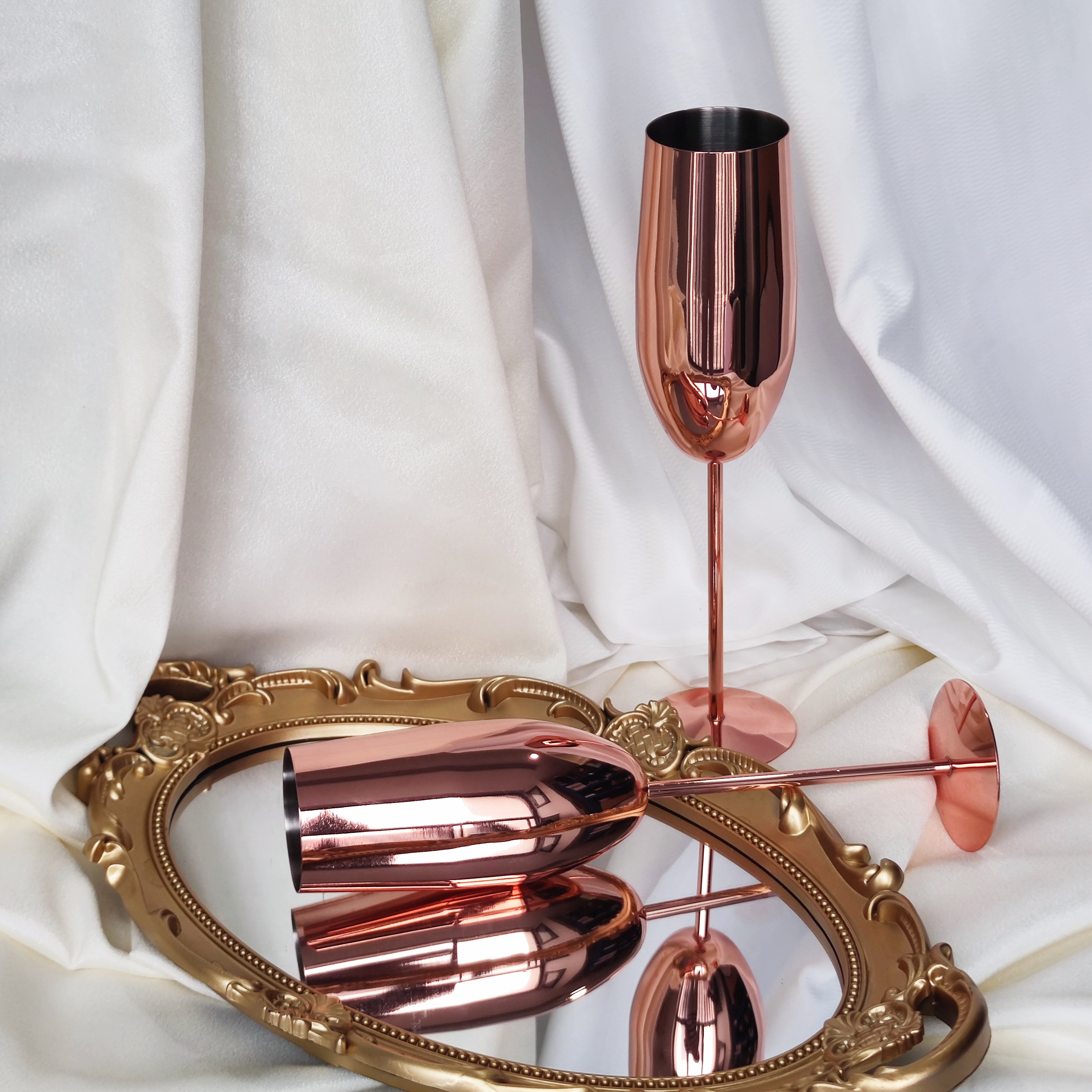 Wine Glasses in Rose Gold Set