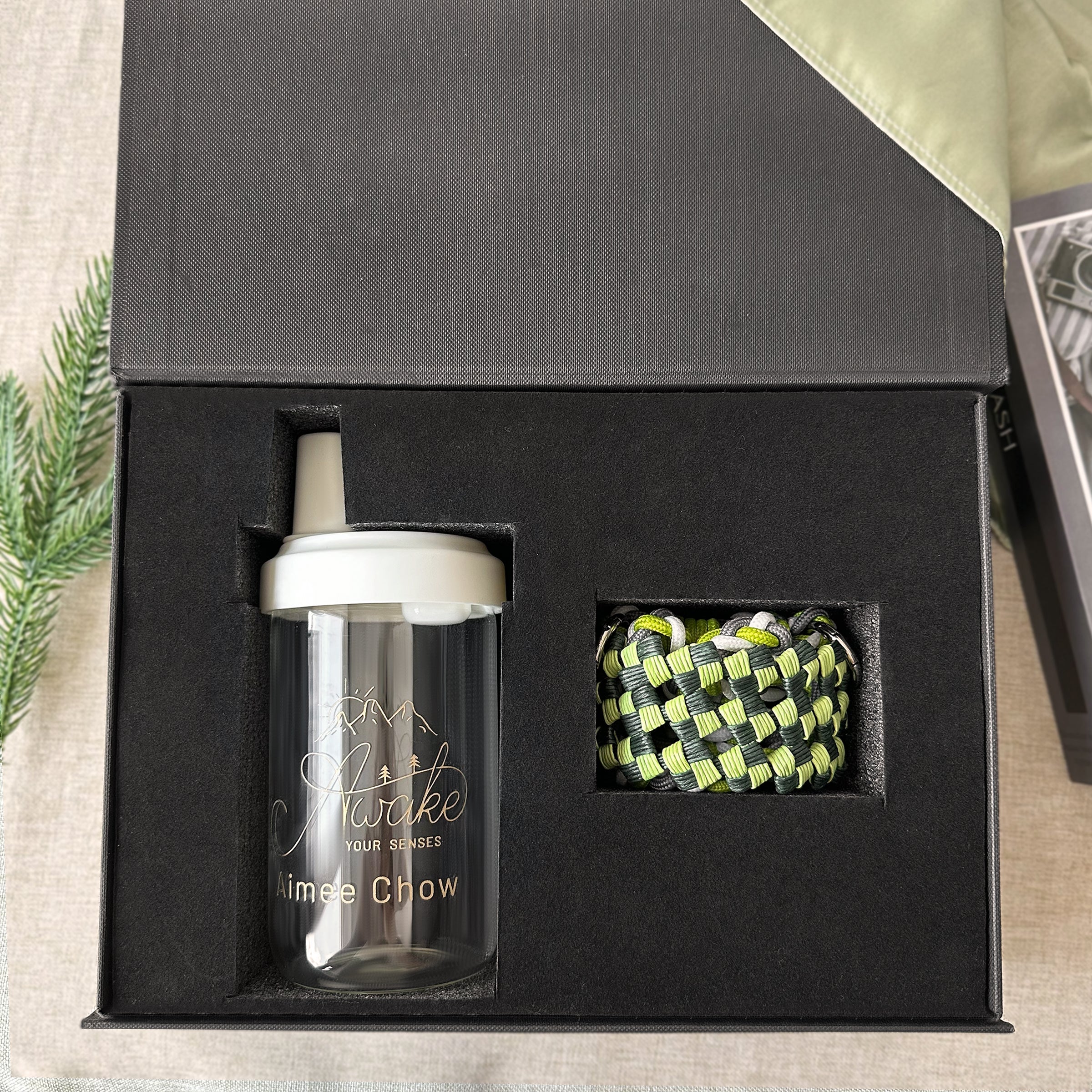 Pearl milk tea cup with customized name, customized portrait straw cup, elephant cup, hand shaker for drinking, large capacity, portable travel strap, birthday gift, gift for girl friend, Boyfriend girlfriend, sippy cup gift-DY01-389