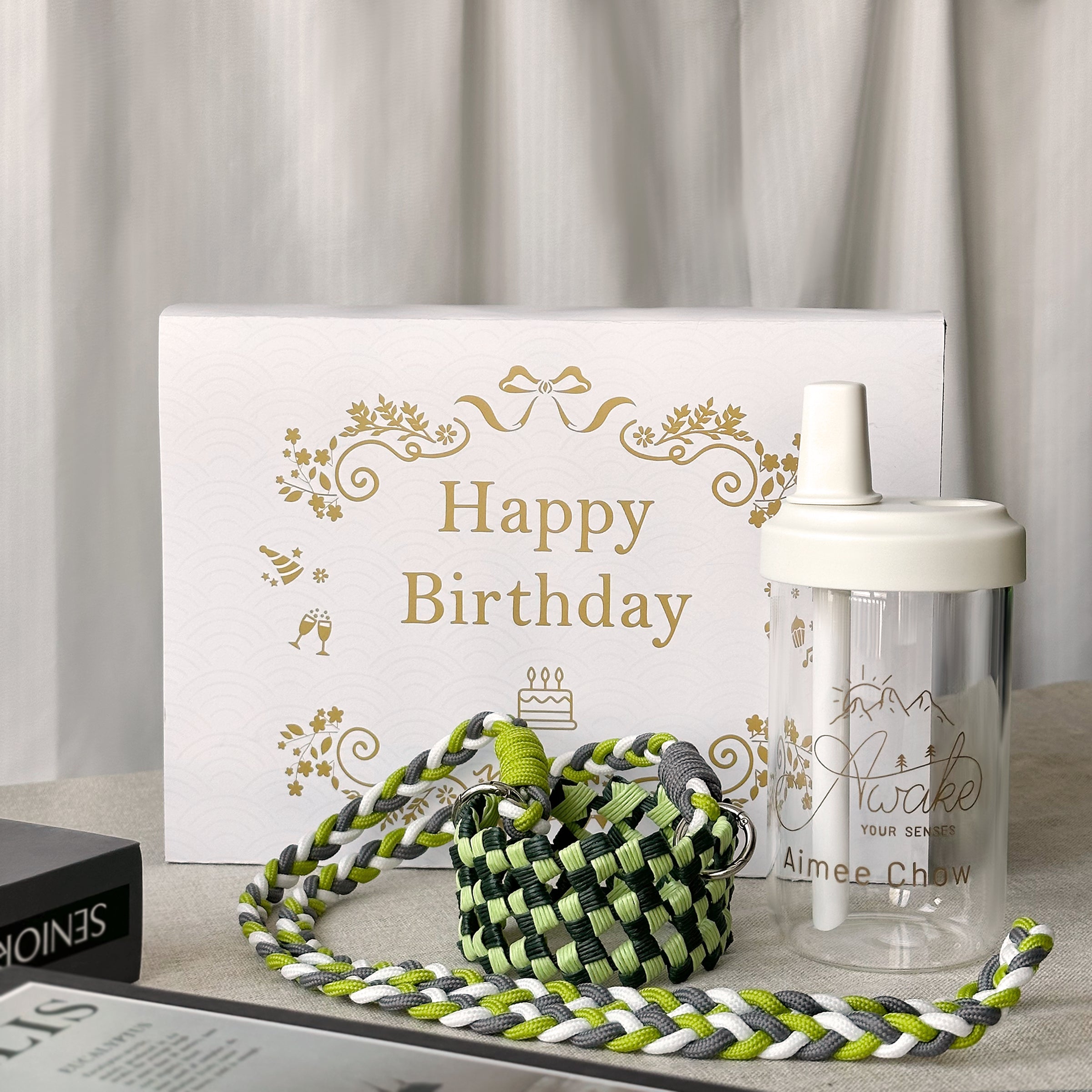 Pearl milk tea cup with customized name, customized portrait straw cup, elephant cup, hand shaker for drinking, large capacity, portable travel strap, birthday gift, gift for girl friend, Boyfriend girlfriend, sippy cup gift-DY01-389