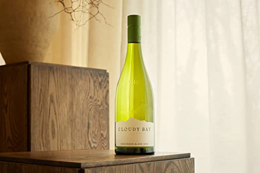 Cloudy Bay Sauvignon Blanc 2022& Bottega Wine Glasses Gift Set with Engraving |雲霧之灣白蘇維濃葡萄酒&Bottega酒杯套裝(含文字雕刻) - Design Your Own Wine