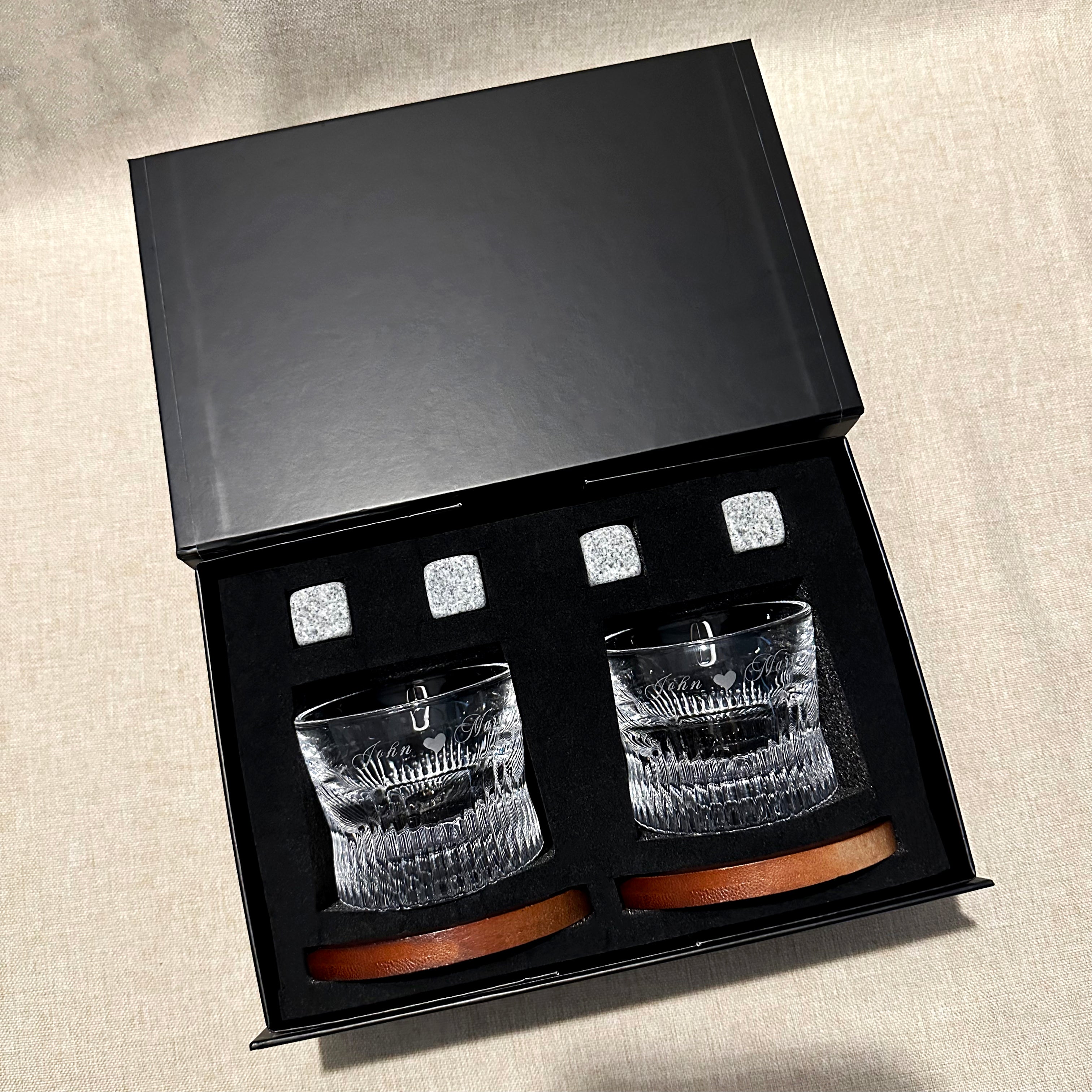 Vertical pattern rotating whiskey glass Bible engraved whiskey pair glass ice tart gift box creative customized gift