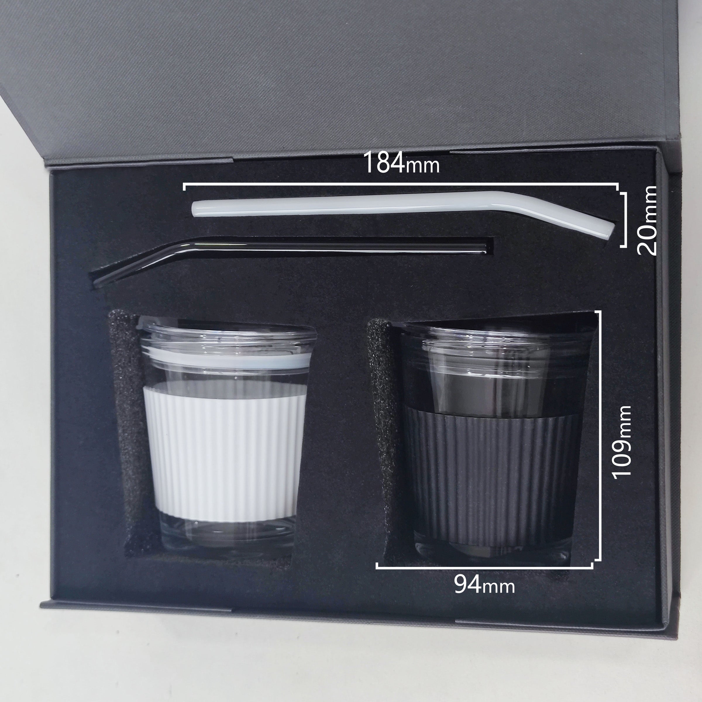Reusable tumblers set
