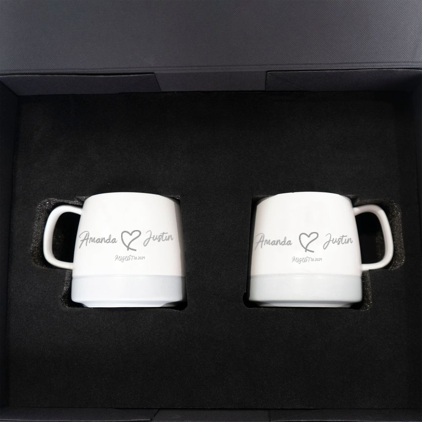 White and blue mug set