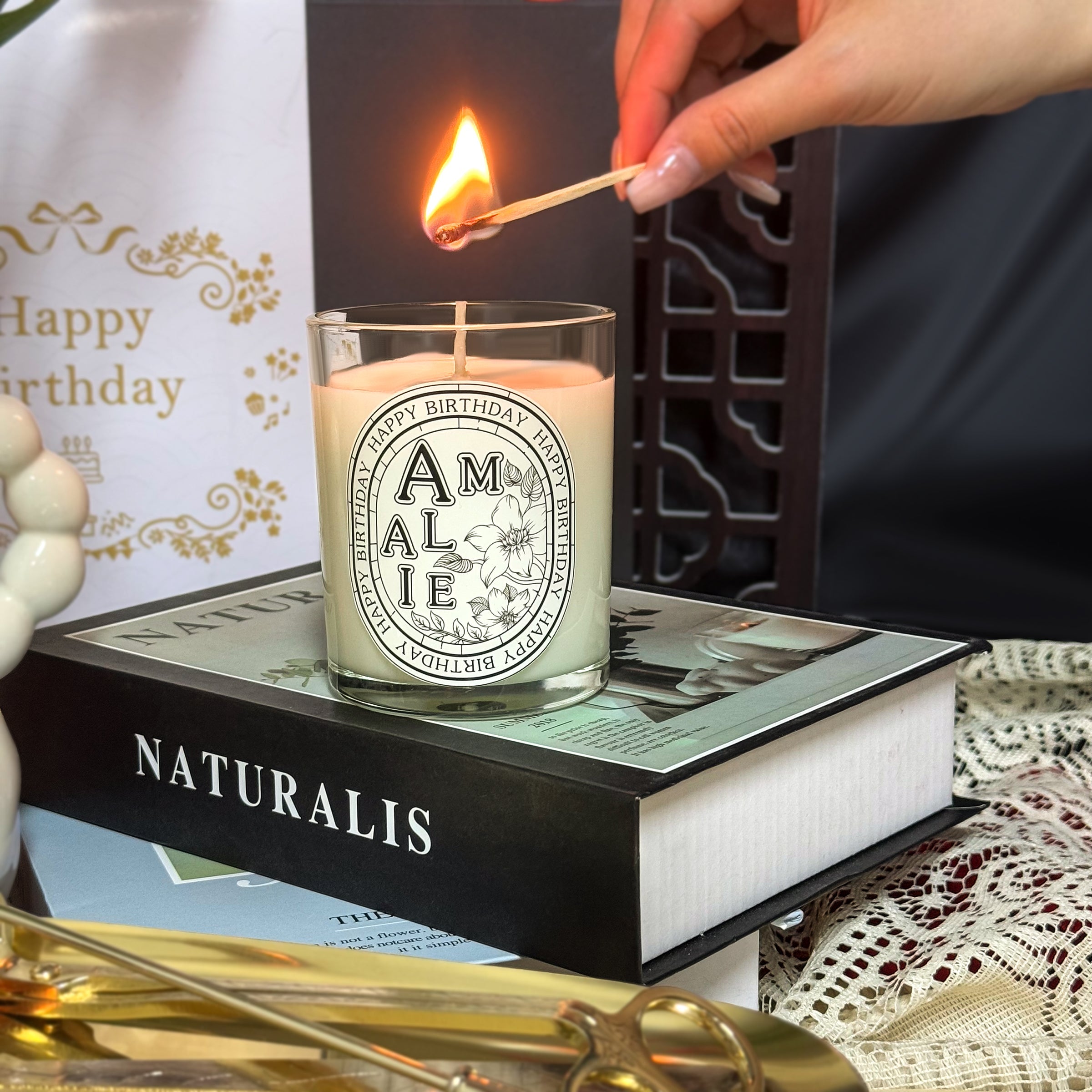 Romantic Scented Candle Gift Set | Freesia Fragrance with Customizable Candle Labels - Premium Accessories Including Candle Snuffer, Bell & Wick Trimmer. The Perfect Ceremonial Gift for Couples, Friends' Birthdays & Anniversaries DY01-407