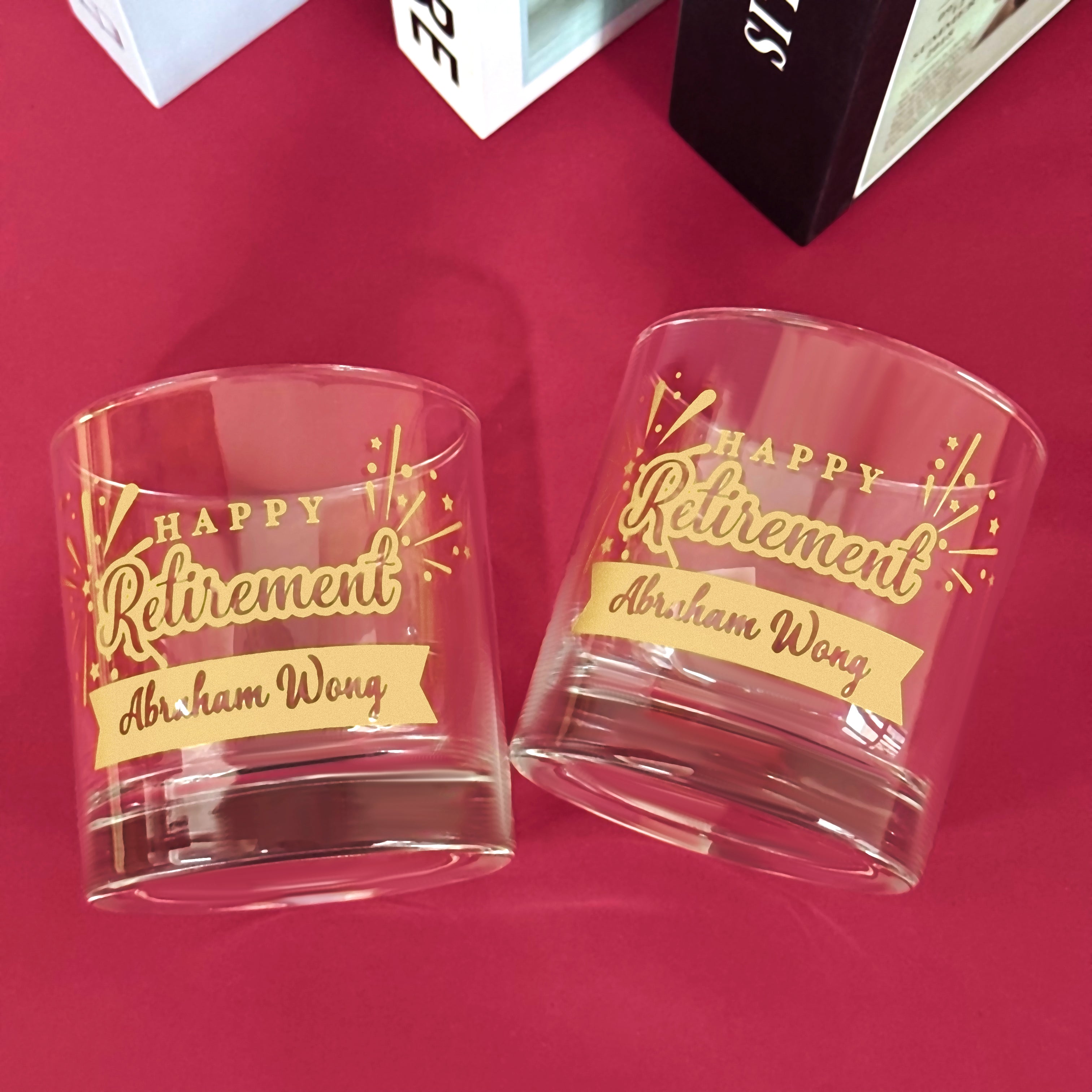 Jack Daniel’s Old No.7 Portrait Engraved Custom Retirement Gift Set | Whisky Trophy with Personalized Text Engraving | Corporate Gift for Retiring Employees | Premium Whisky Gift Box for Business Occasions and Year-End Celebrations | DY04-284