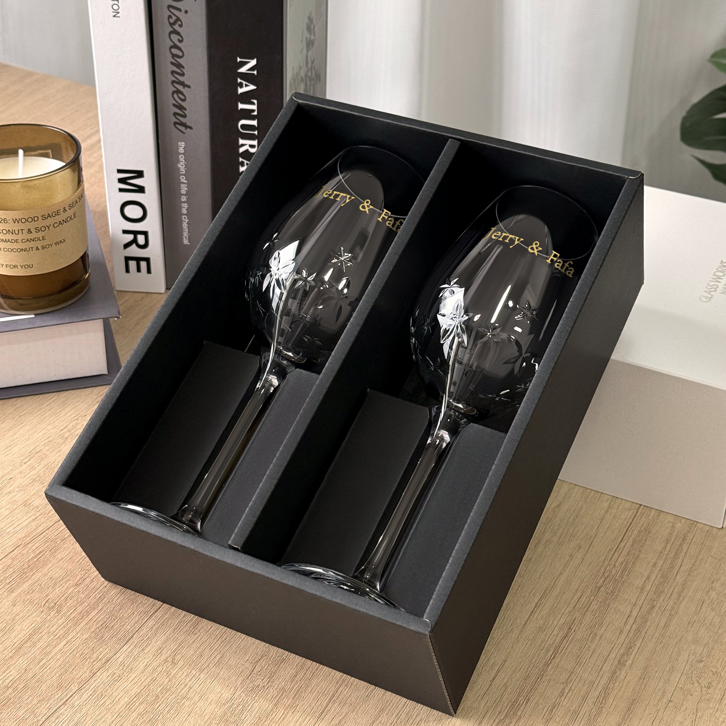 [Customized Wedding Gift] Starry Flower Pair of Glasses Portrait Engraved Red Wine Gift Box Customized Valentine's Day Gift, Wedding Gift for Newlyweds, Anniversary Gift for Groom and Bride, Congratulatory Gift Box Set, Creative Blessing Gift