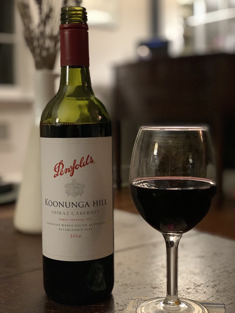 Penfolds Koonunga Hill Shiraz Cabernet 2016 with Engraving |奔富紅酒(含人像雕刻) - Design Your Own Wine